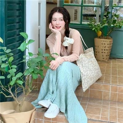 哭泣的忧罗娜 封面